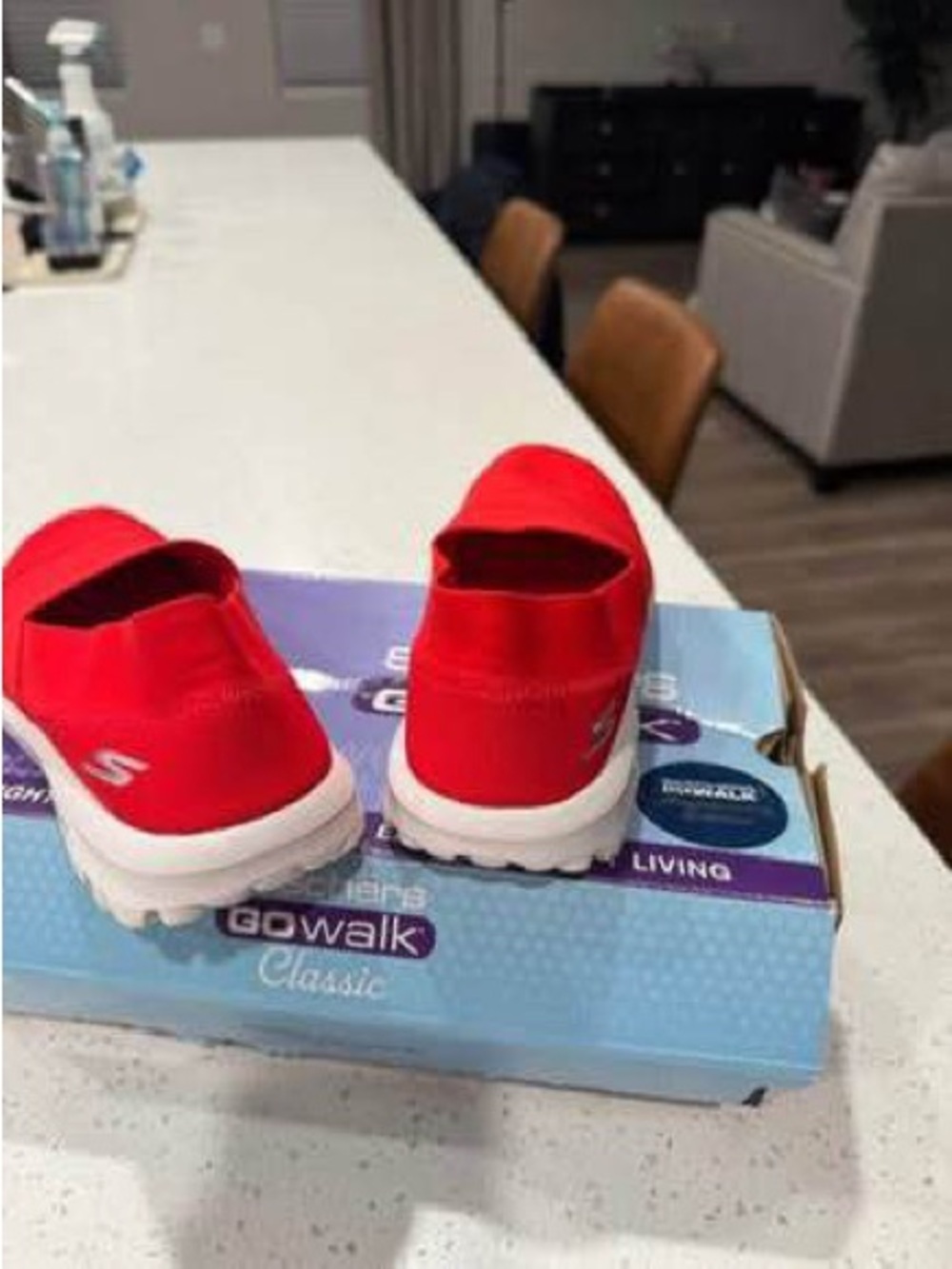 Skechers Go Walk lightweight Red shoes size 5.5 Brand New - Picture 3 of 9